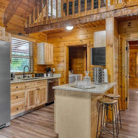 Dudley I By Avantstay Cosy Cabin W Hot Tub Incredible Views Pigeon Forge Exterior foto